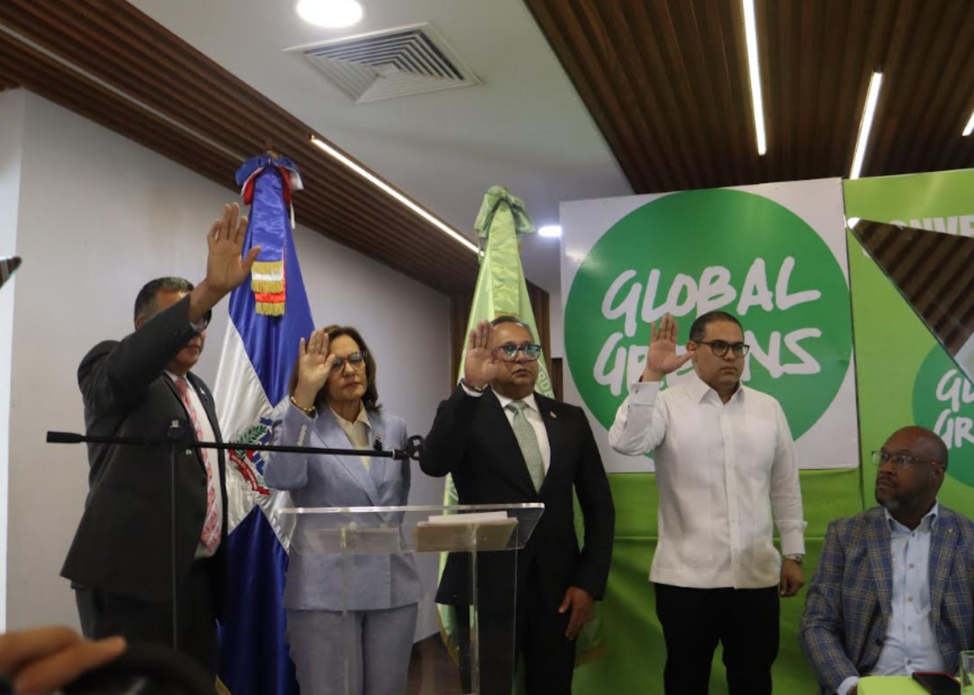 Partido Verde Dominicano inicia nueva etapa con juramentación de sus autoridades Partido Verde Dominicano inicia nueva etapa con juramentación de sus autoridades