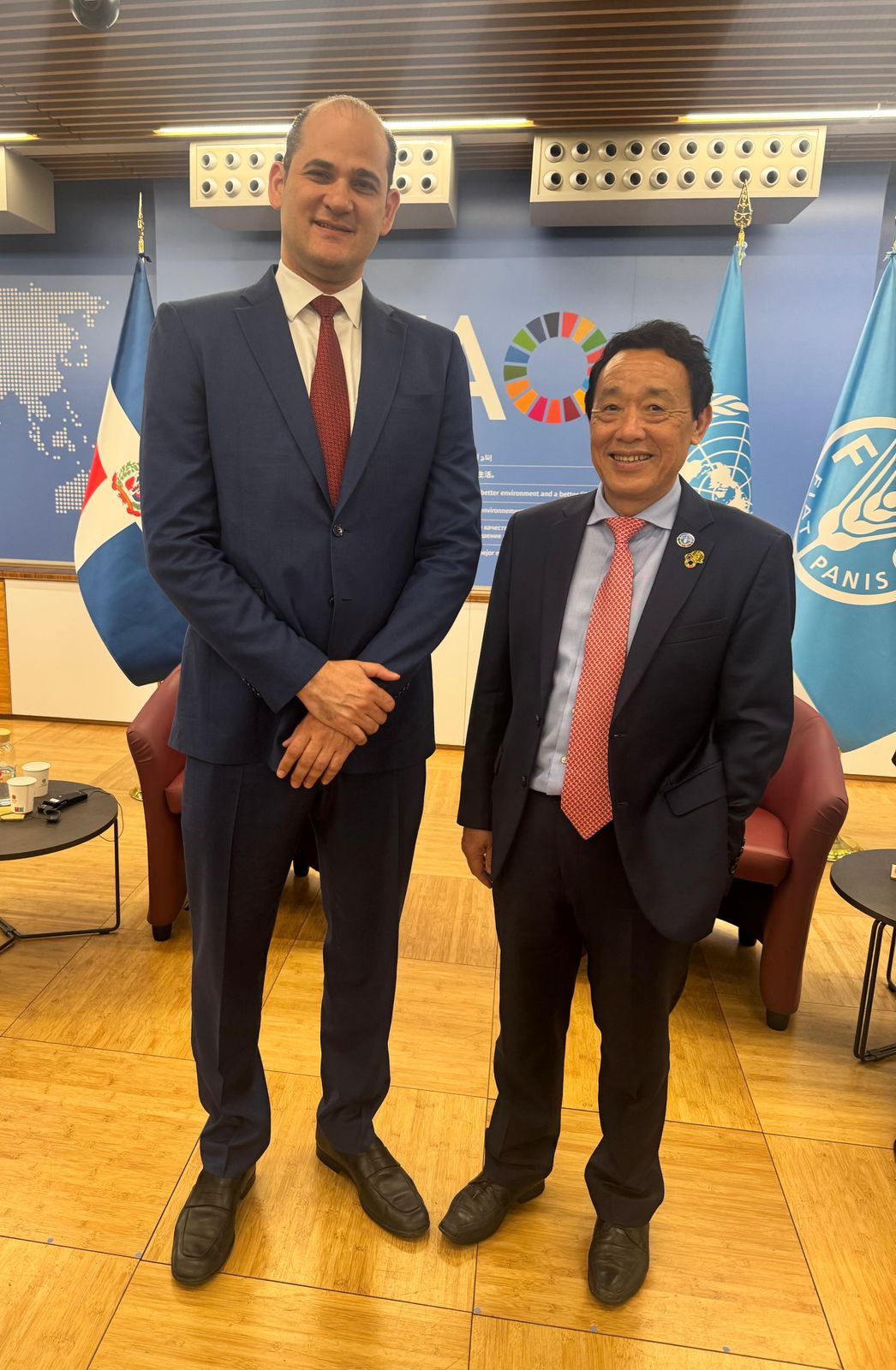 RD y FAO firman un acuerdo para continuar fortaleciendo el Programa de Alimentación Escolar del INABIE RD y FAO firman un acuerdo para continuar fortaleciendo el Programa de Alimentación Escolar del INABIE