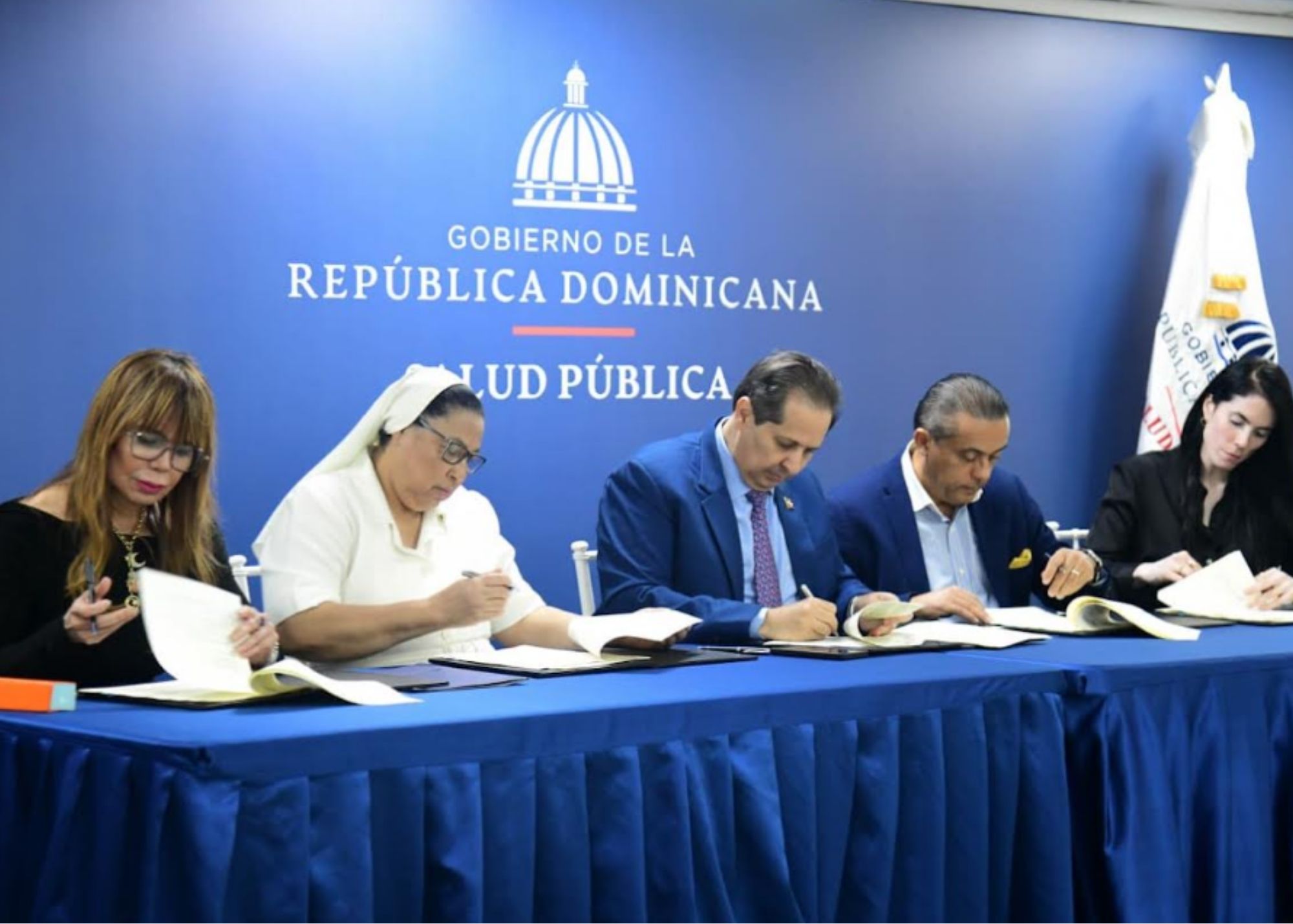 Ministerio de Salud firma acuerdos de gestión con ASFL del sector salud para 2026