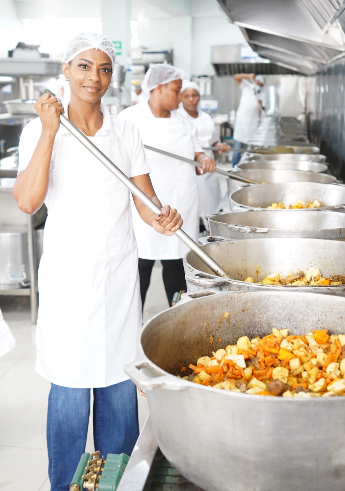 Más del 30% de los contratos del INABIE pertenecen a Mipymes lideradas por mujeres