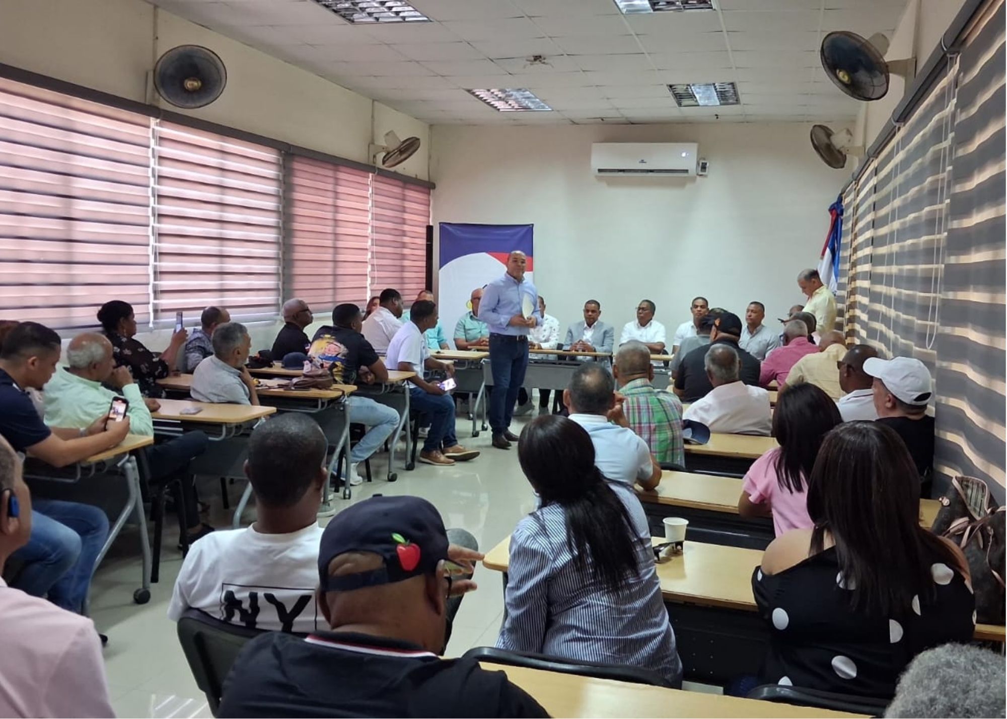 Edgar Féliz reafirma su proyecto senatorial y llama a la unidad por Barahona