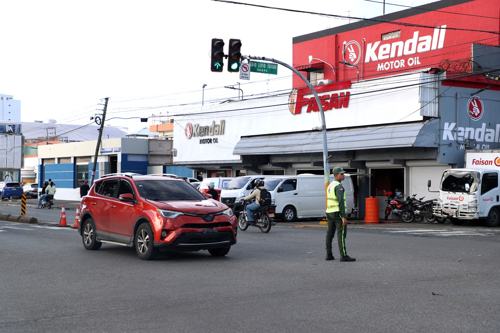 INTRANT agiliza respuesta a averías semafóricas tras intensas lluvias en Santo Domingo